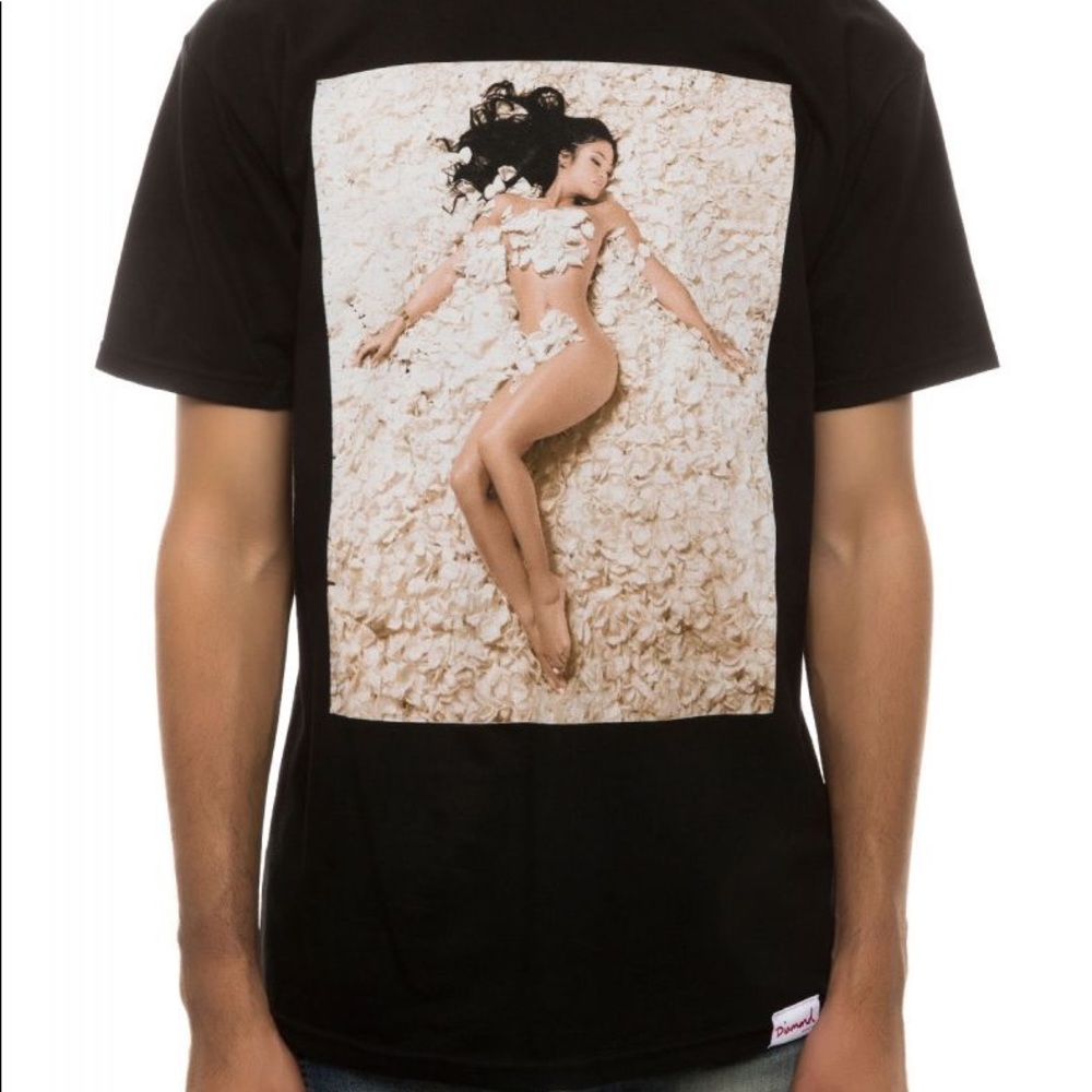 BNWT EXCLUSIVE diamond co supply Cassie tee sz L